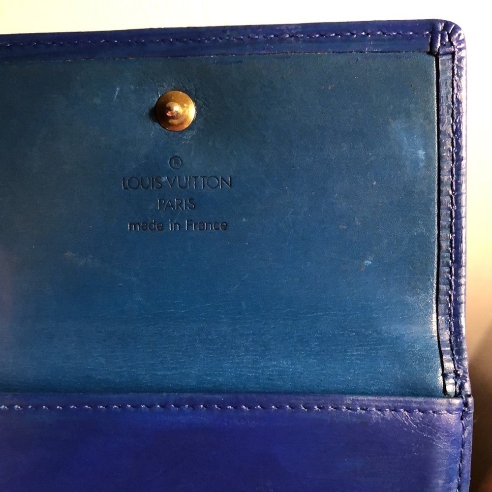 Louis Vuitton Blue Epi Bifold Wallet - Picture 6 of 9